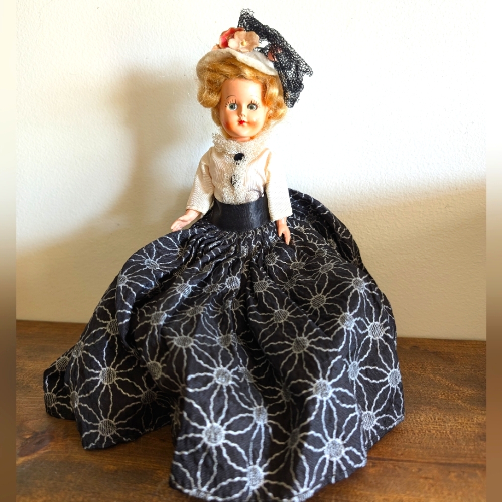 Vintage Doll 1920s Black and White Dress w/ floral Bonnet Hat Blond Victorian